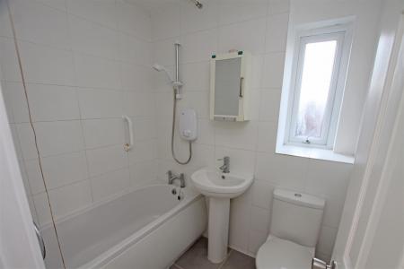1 bedroom Property to let in Boveridge Gardens, Bournemouth