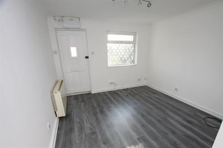 1 bedroom Property to let in Boveridge Gardens, Bournemouth
