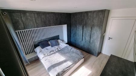 3 bedroom Detached bungalow for sale in Ford Lane, Ferndown