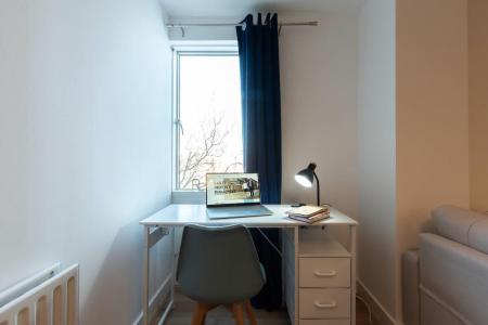 1 bedroom Flat to let in High Street, Poole