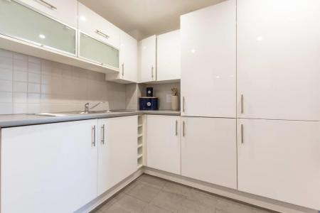 1 bedroom Flat to let in High Street, Poole