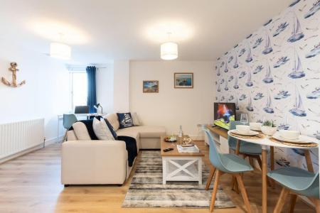 1 bedroom Flat to let in High Street, Poole