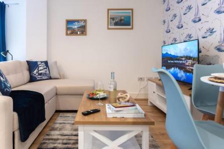 1 bedroom Flat to let in High Street, Poole