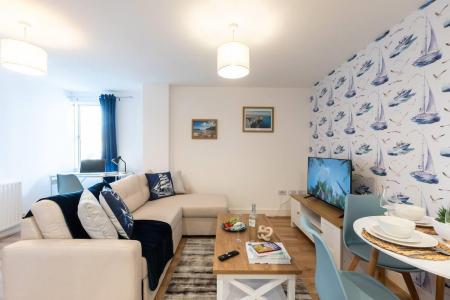 1 bedroom Flat to let in High Street, Poole