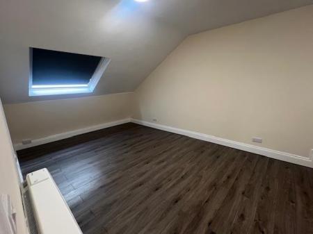 3 bedroom Flat to let in Charminster Road, Bournemouth