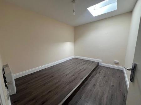 3 bedroom Flat to let in Charminster Road, Bournemouth