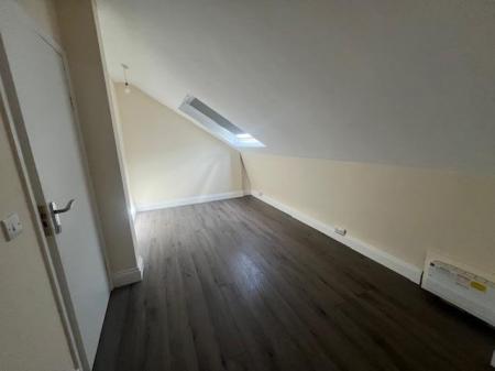 3 bedroom Flat to let in Charminster Road, Bournemouth
