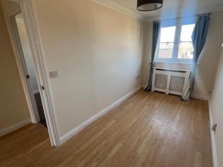 4 bedroom End of terrace house to let in Chapel Road, Poole