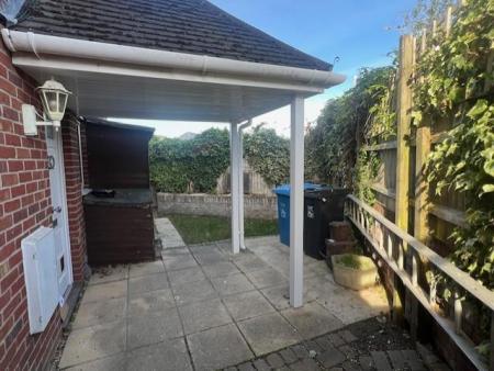 4 bedroom End of terrace house to let in Chapel Road, Poole