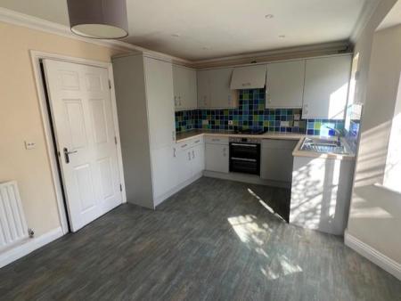 4 bedroom End of terrace house to let in Chapel Road, Poole