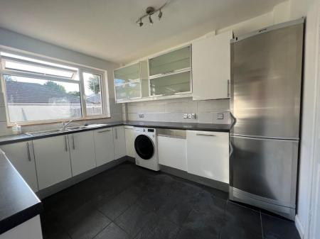 3 bedroom Detached house to let in Acland Road, Charminster, Bournemouth