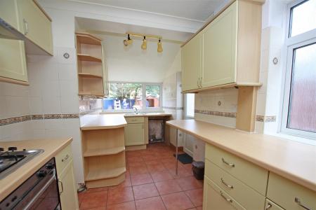 3 bedroom Semi-detached house to let in Claremont Avenue, Bournemouth