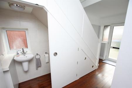 3 bedroom Semi-detached house to let in Claremont Avenue, Bournemouth