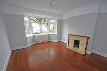 3 bedroom Semi-detached house to let in Claremont Avenue, Bournemouth