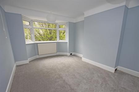 3 bedroom Semi-detached house to let in Claremont Avenue, Bournemouth