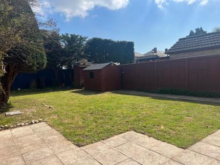 3 bedroom Semi-detached house to let in Claremont Avenue, Bournemouth