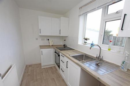 2 bedroom Cottage to let in Rose Gardens, Bournemouth