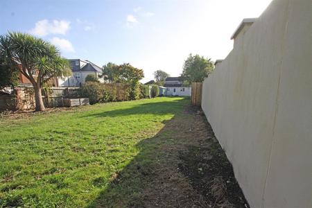 2 bedroom Cottage to let in Rose Gardens, Bournemouth