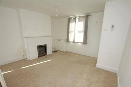 2 bedroom Cottage to let in Rose Gardens, Bournemouth