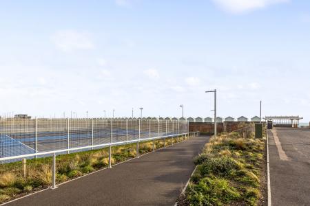 2 bedroom Flat for sale in Braemore Court, Kingsway, Hove, BN3