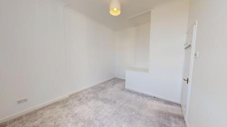 2 bedroom Flat for sale in Clarence Square, Brighton, BN1