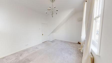 2 bedroom Flat for sale in Clarence Square, Brighton, BN1