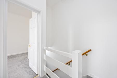 2 bedroom Flat for sale in Clarence Square, Brighton, BN1