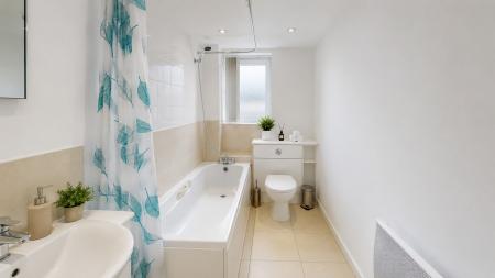 2 bedroom Flat for sale in Kingscote Way, City Centre, Brighton, BN1