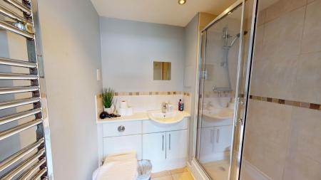 2 bedroom Flat for sale in Kingscote Way, City Centre, Brighton, BN1