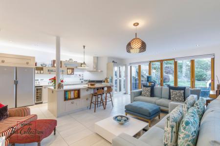 4 bedroom Detached house for sale in Ovingdean Road, Brighton, BN2