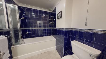 1 bedroom Flat to let in 100 Marine Parade, City Centre, Brighton, BN2