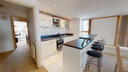 2 bedroom Flat to let in 30 Regent Street