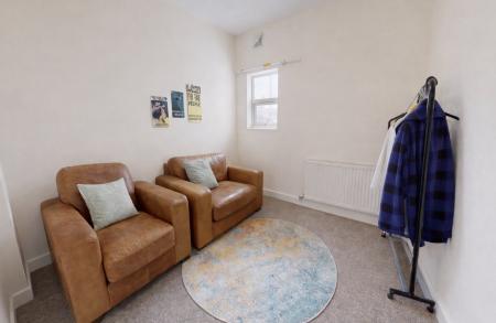 4 bedroom Terraced House to let in Brading Road, Brighton, BN2