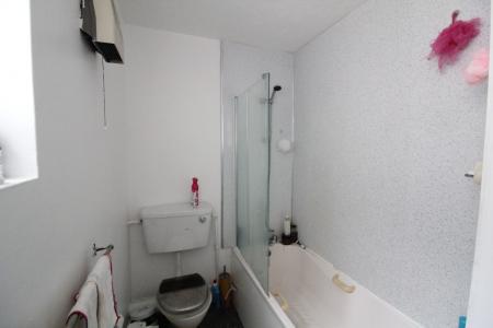 5 bedroom Terraced House to let in Brading Road