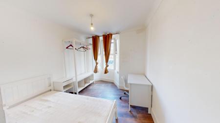 5 bedroom Flat to let in Elm Grove