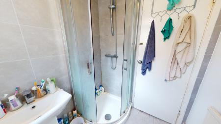 6 bedroom Terraced House to let in Elm Grove, Brighton, BN2