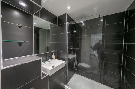 2 bedroom Flat to let in Fleet Street, City Centre, Brighton, BN1