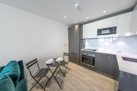 2 bedroom Flat to let in Fleet Street, City Centre, Brighton, BN1