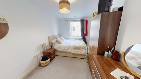 2 bedroom Flat to let in Fleet street