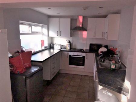7 bedroom End of terrace house to let in Franklin Road, Brighton, BN2