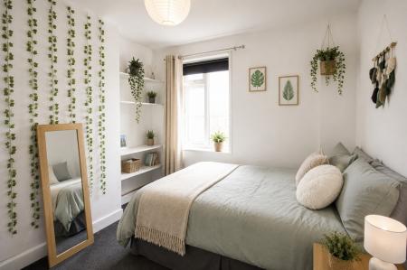 7 bedroom End of terrace house to let in Franklin Road, Brighton, BN2