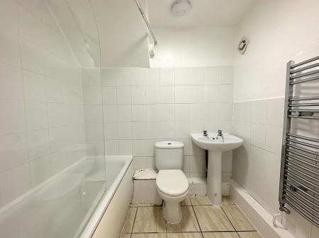 5 bedroom Terraced House to let in Holland Street