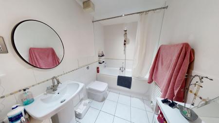 2 bedroom Flat to let in Jubilee Street