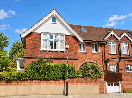 Lansdowne Road, Brighton, BN3