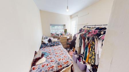 4 bedroom Terraced House to let in Lewes Road