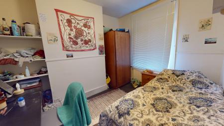 4 bedroom Terraced House to let in Lincoln Street