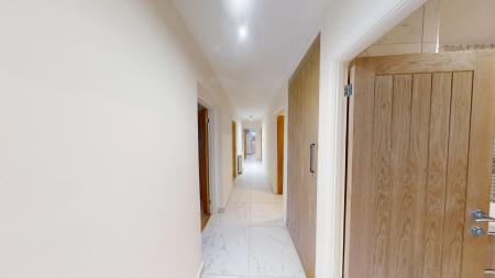 2 bedroom Flat to let in London Road, Brighton, BN1