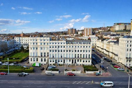 2 bedroom Flat to let in Marine Parade, Brighton, BN2