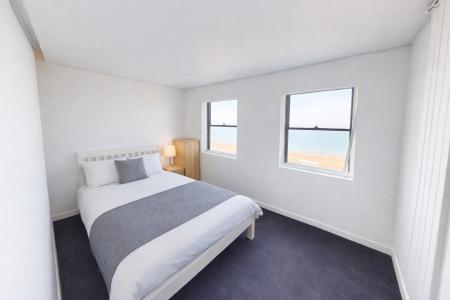 2 bedroom Flat to let in Marine Parade, Brighton, BN2