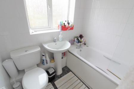 3 bedroom End of terrace house to let in Medmerry Hill, Brighton, BN2